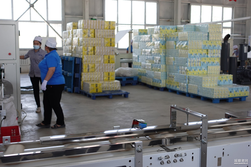 光伏照亮脫貧路 中國華電在帕米爾高原的創(chuàng)新扶貧實踐